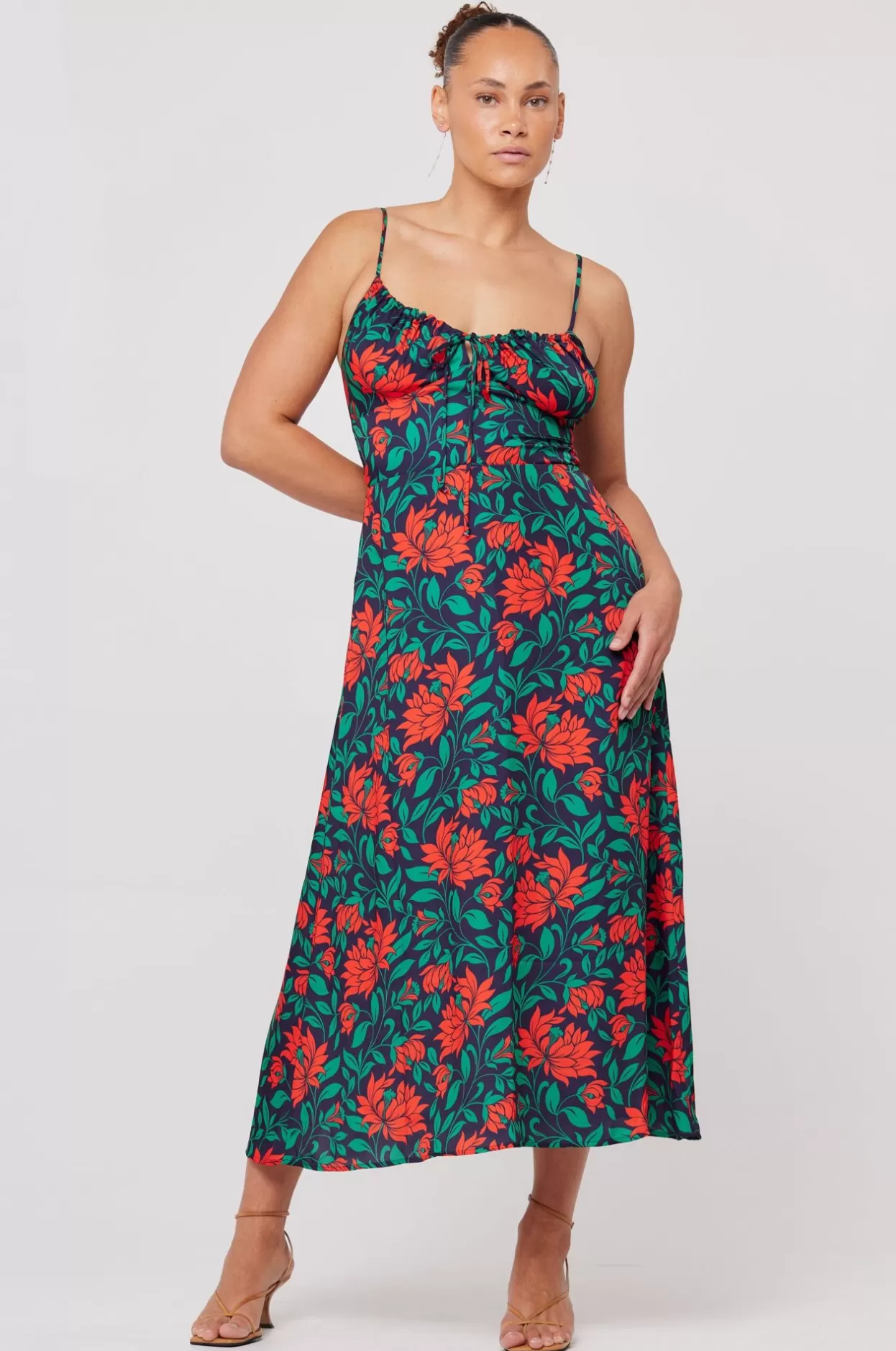 kaitlyn_midi_in_mistletoe_4.webp Sale Kaitlyn Midi In Mistletoe Women Dresses