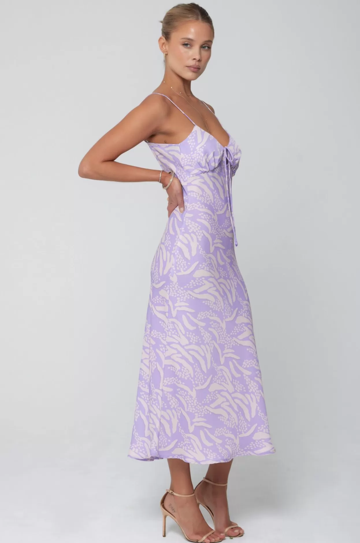 suki_slip_in_fletcher_5.webp Shop Suki Slip In Fletcher Women Dresses